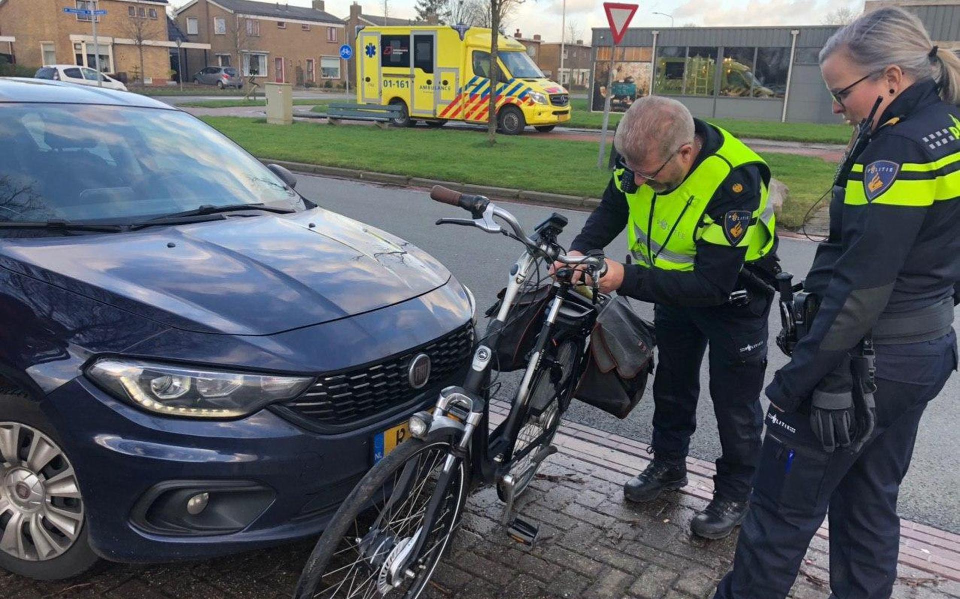 Vrouw Op Elektrische Fiets Aangereden Op Kruising Oldebertweg In ...